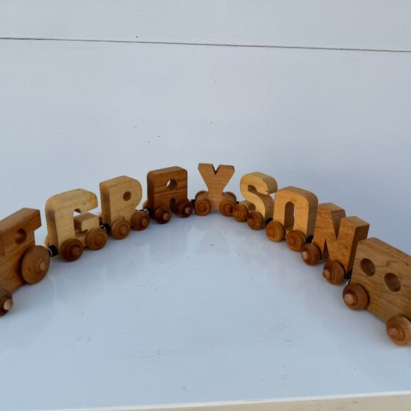 Handcrafted Wooden Magnetic 'Grayson' Train - Picture 4 of 5